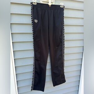 Arena Black Sweatpants with Classic Sporty Design size medium - good condition